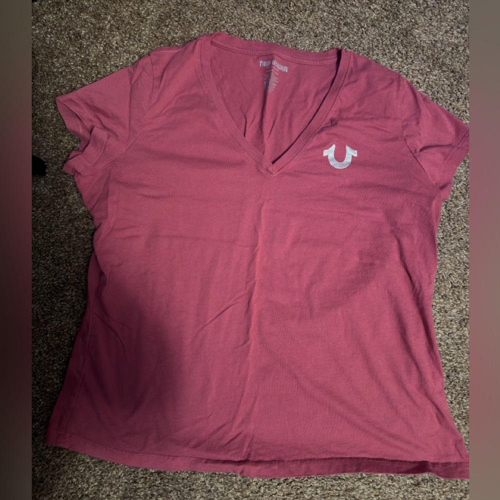 True Religion Rose Short Sleeve V-Neck Tee